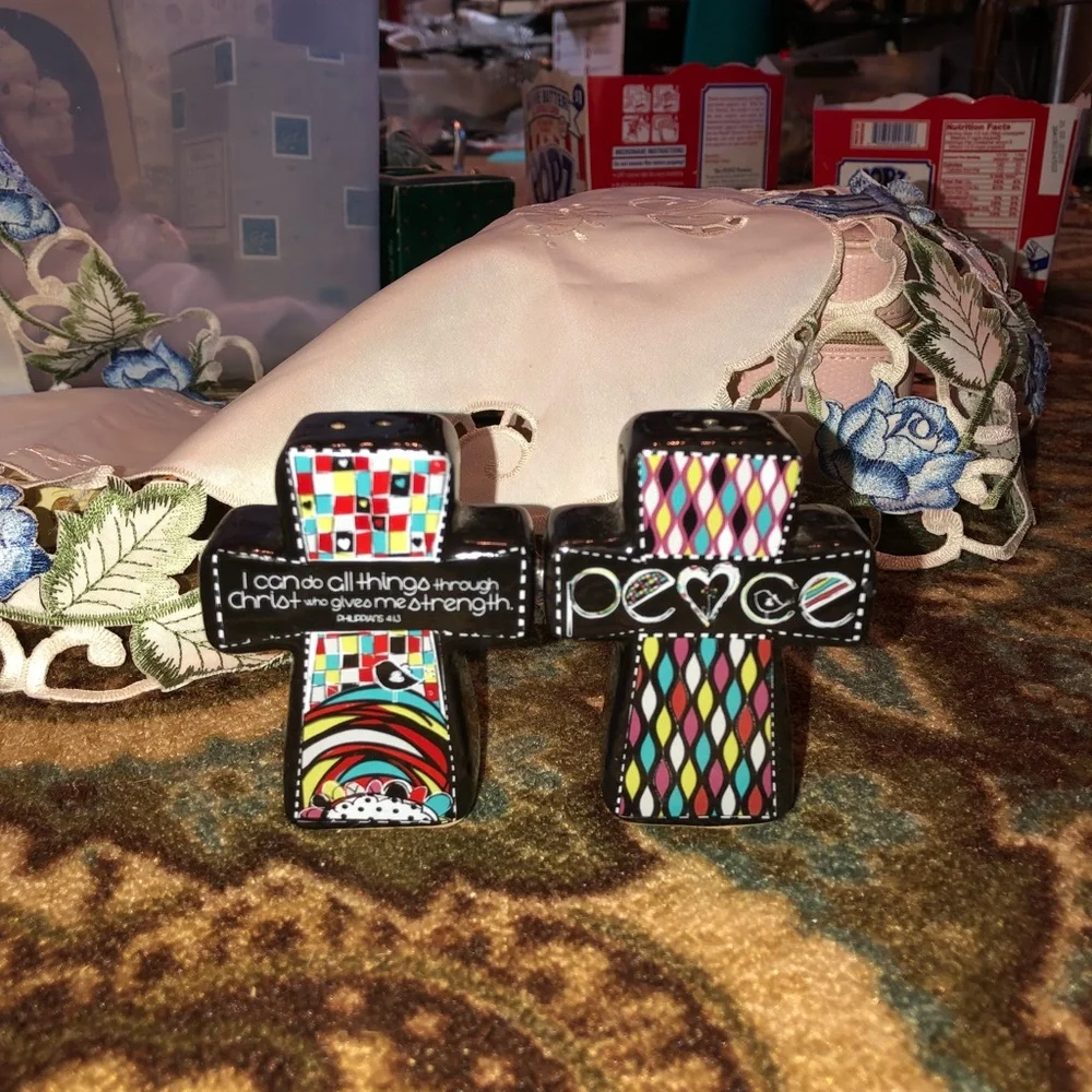 Ceramic cross magnetic salt & pepper shakers